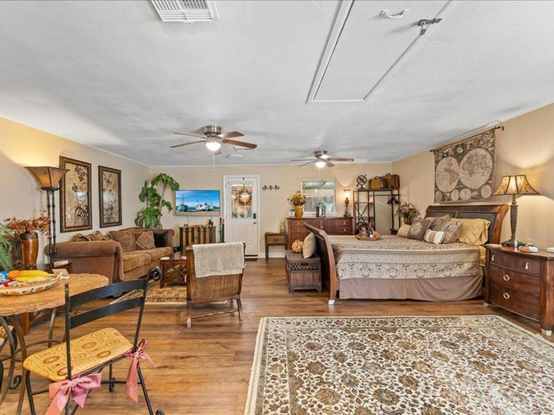 College Park-Orlando 5Star Villa Oasis - Home Away From Home - Quiet Neighborhood-Private Botanical Courtyard - Mins From Eola,Dt, Winter Park - Free Parking & Ev Plug In 외부 사진